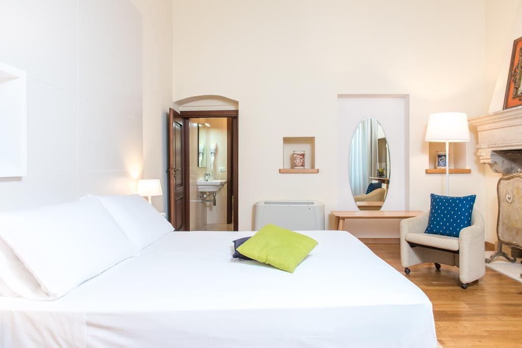 Suite Palace Castromediano Lecce Exterior photo